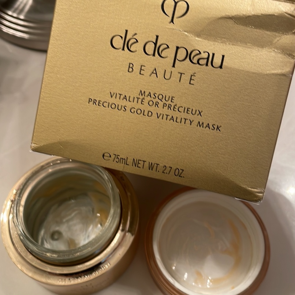 Cle de peau Empty jar - Picture 2 of 4